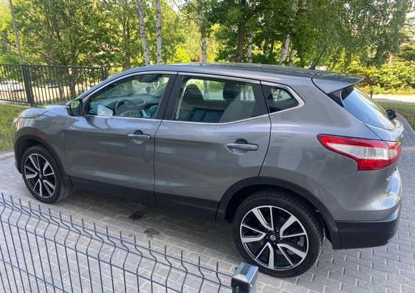 Nissan Qashqai cena 59900 przebieg: 105100, rok produkcji 2014 z Gościno małe 781